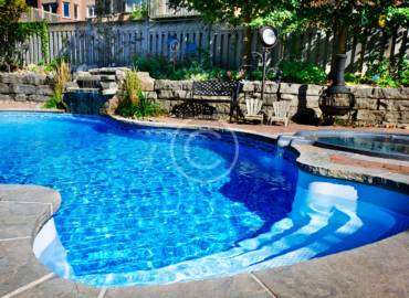 Weekly and biweekly pool maintenance services
